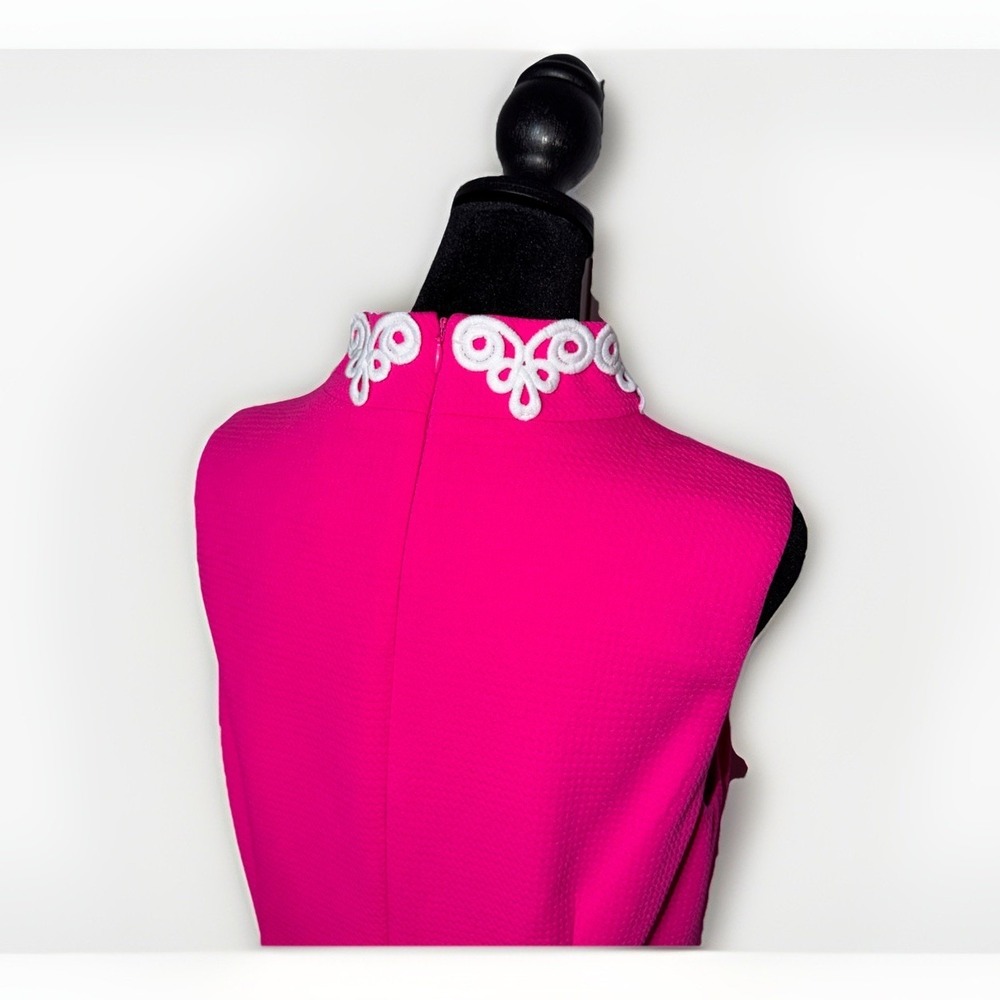 Vince Camuto Sleeveless Sheath Dress Size 8‎ V-Neck Hot Pink Swirl Applique - Picture 5 of 6
